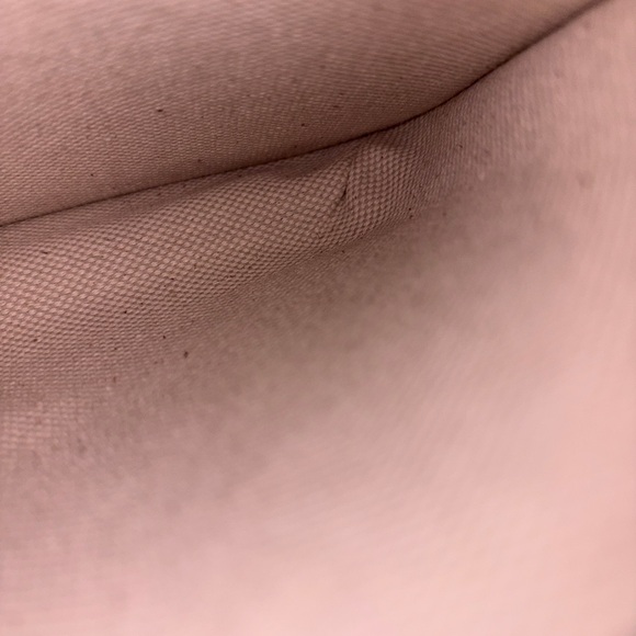 Gucci GG Supreme Small Belt Bag (Convertible Crossbody) - Picture 14 of 15